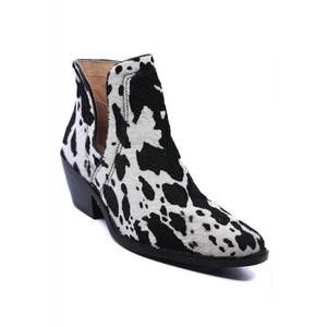 NEW OLD CUTLER women's western cow ankle boots in white/black